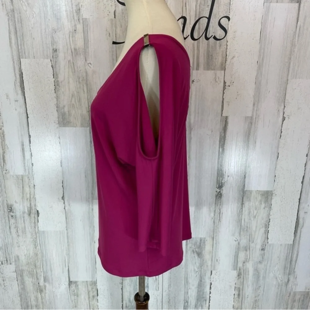 Carmen Raspberry Purple V Neck Cold Shoulder Hardware‎ Shirt Top Blouse Sz M - Picture 5 of 8